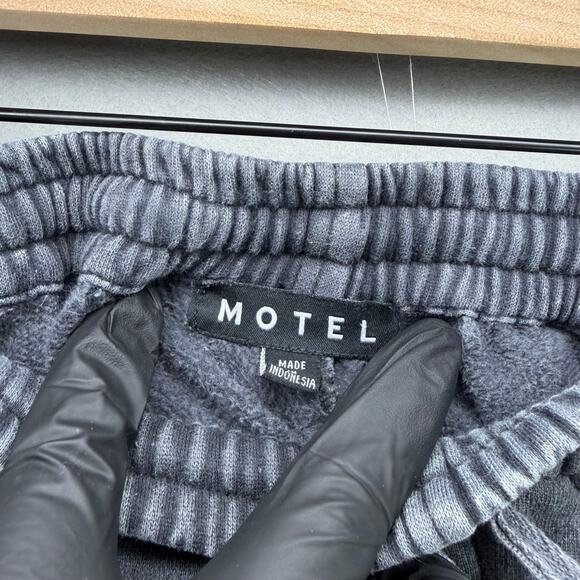 Motel Rocks Women’s Gray Acid Wash Joggers Size L Casual Sweatpants - Picture 9 of 13